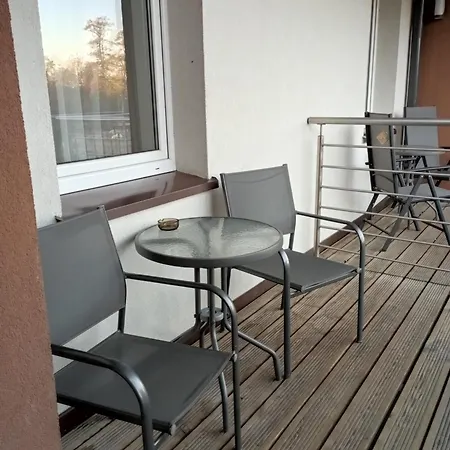 Planeta 105, 108 - Parking W Cenie Pobytu *